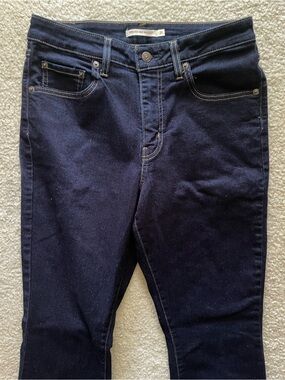 Levi's 725 High-Rise Bootcut Dark Blue Women’s Jeans Size 31 Preowned Excellent